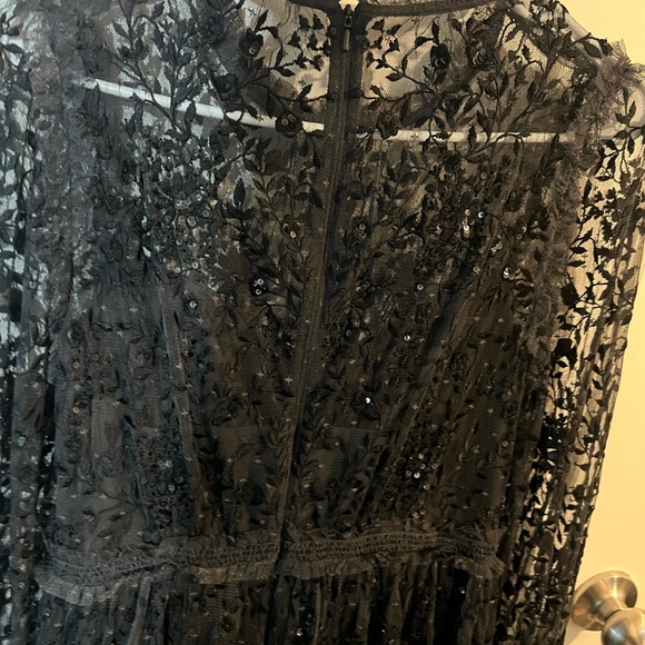 Needle and thread black gown size 6 - Picture 1 of 13